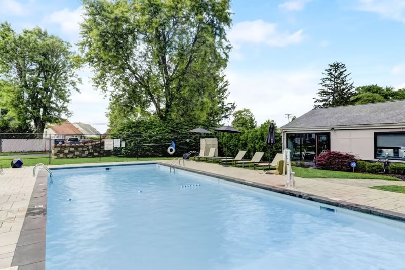 Building Photo - 7200 Marion Ave