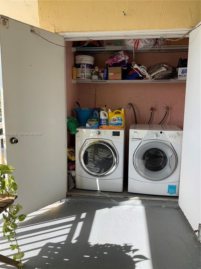 Building Photo - 8660 SW 212th St