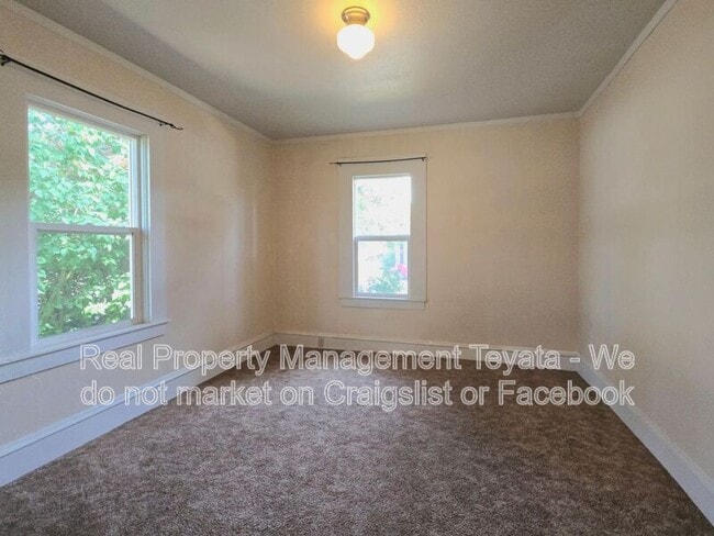 Building Photo - 1405 Halleck St