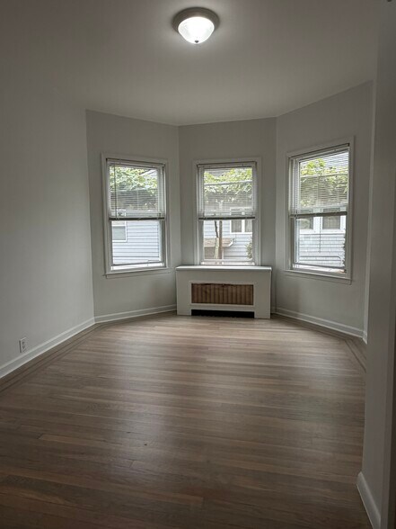 Building Photo - 102 Woodland Ave