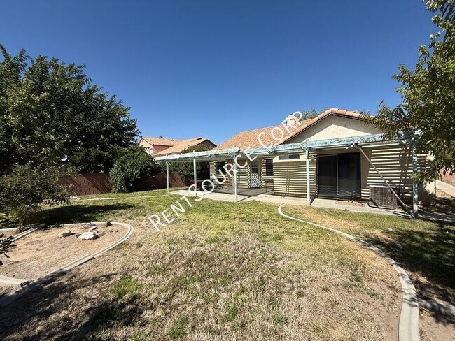 Building Photo - 44249 Halcom Ave