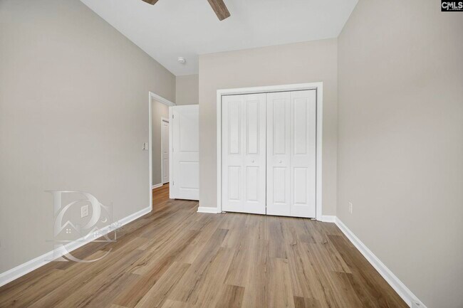 Building Photo - 161 Springhaven Dr