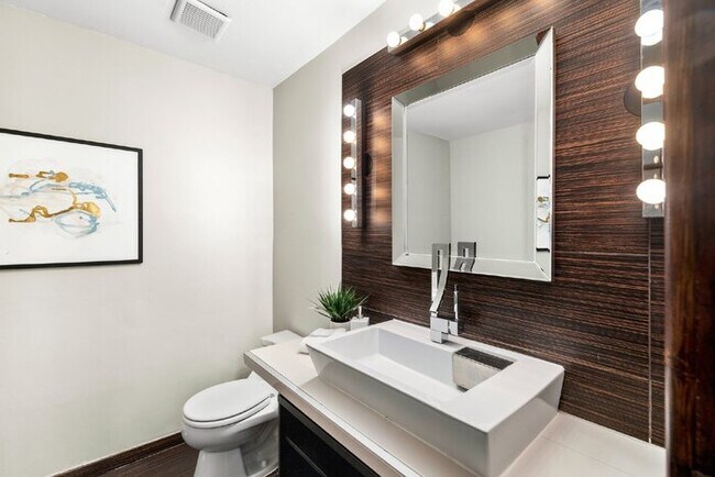 Building Photo - Spacious 5 Bedroom Home in Midlothian - $2,800/mo