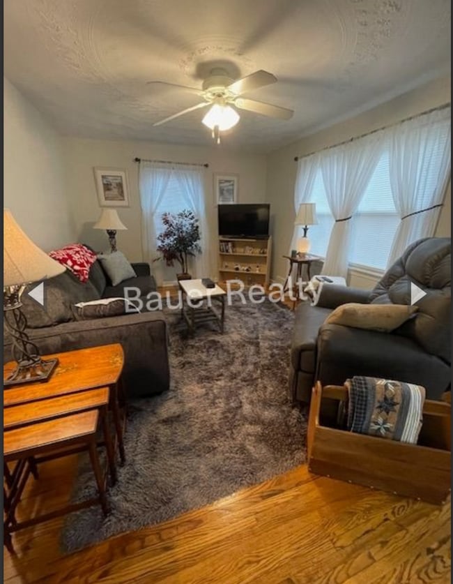 Building Photo - Immaculate Three Bedroom Home