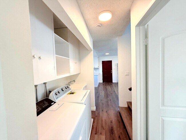 Building Photo - 2506-2508 Norfolk Street