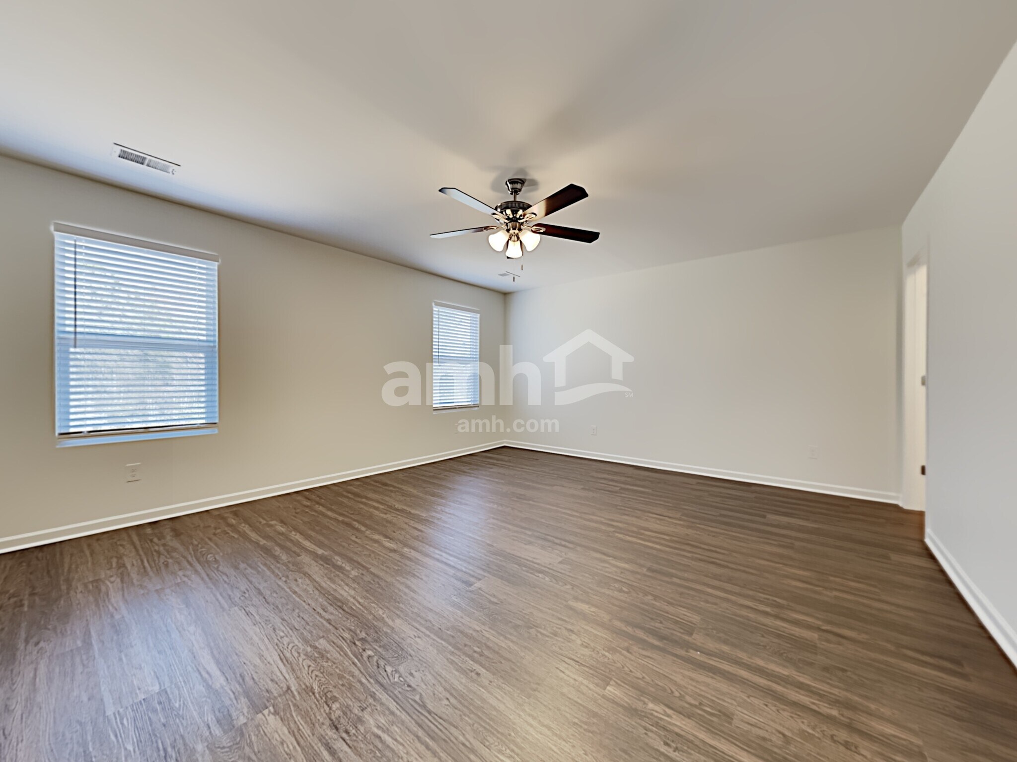 Building Photo - 355 Dunlin Dr