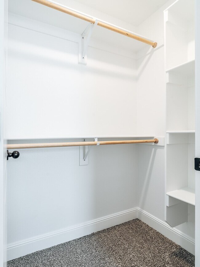 Building Photo - 2161 Wildflower Dr