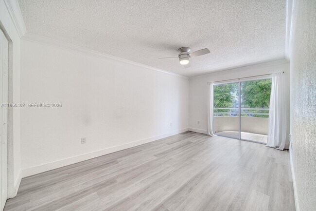 Building Photo - 10795 SW 108th Ave