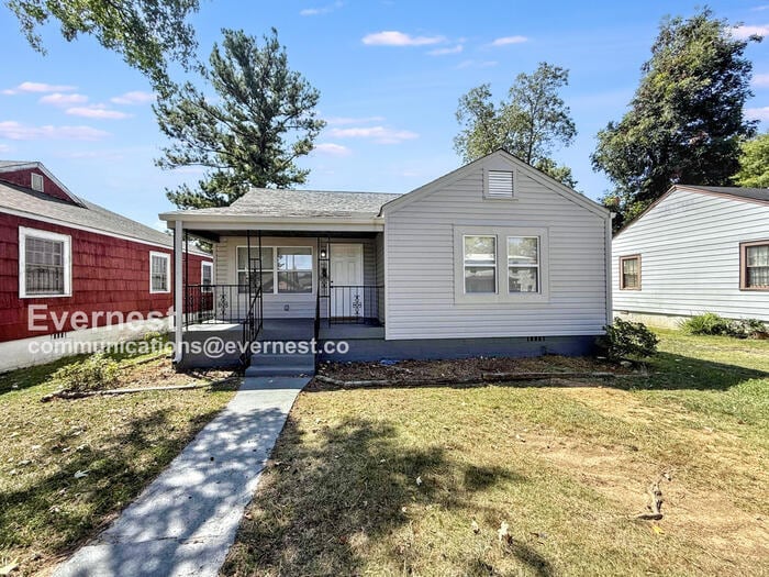 Primary Photo - 831 4th Terrace W