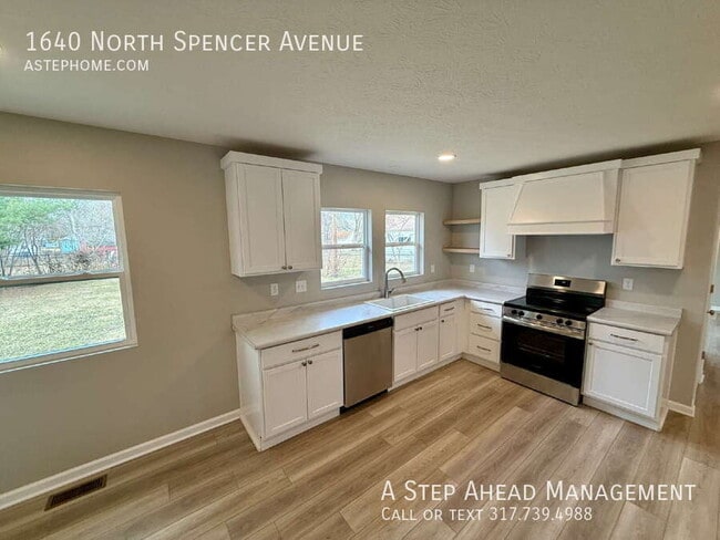 Building Photo - 1640 N Spencer Ave