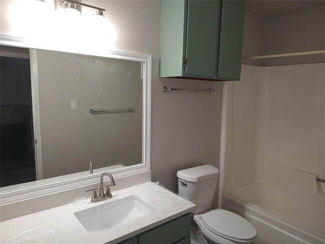 Building Photo - 7105 Treasure Cove