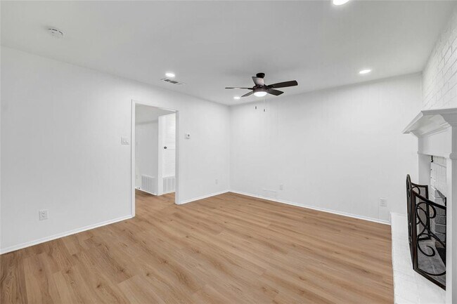 Building Photo - 12316 Bainbridge Ln