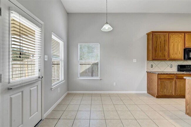 Building Photo - 31723 Regal Park Ct