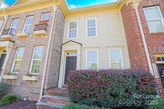 Building Photo - 11125 Cedar Walk Lane