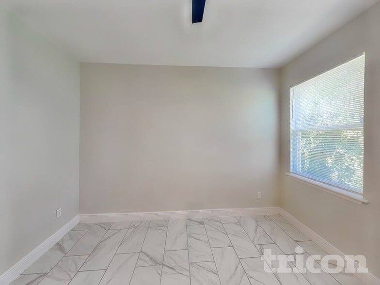 Building Photo - 1297 13th St