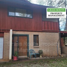 Building Photo - 15772 Sunnyvale Ln