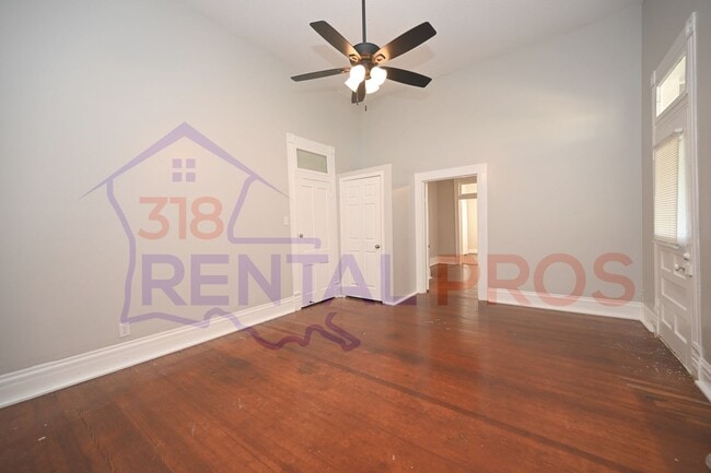 Building Photo - 608/610 S Bonner St