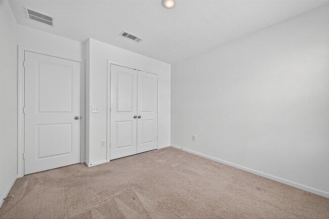 Building Photo - 1028 Laguna Cv Dr