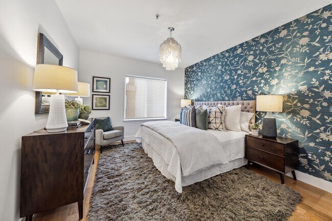 Building Photo - HIP 2BR/2BA Inner Mission Boutique Top Flo...
