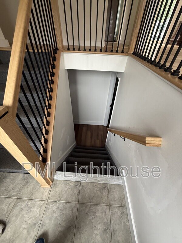 Building Photo - 2077 Feuereisen Ave