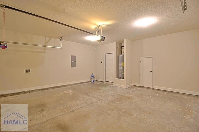 Building Photo - 681 Abode Ave