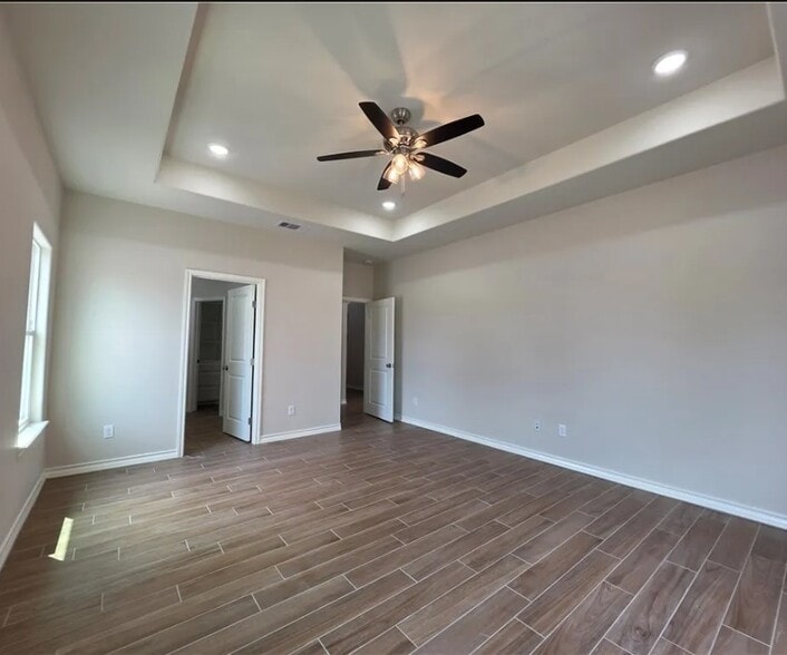 Building Photo - 408 Eldon Cir