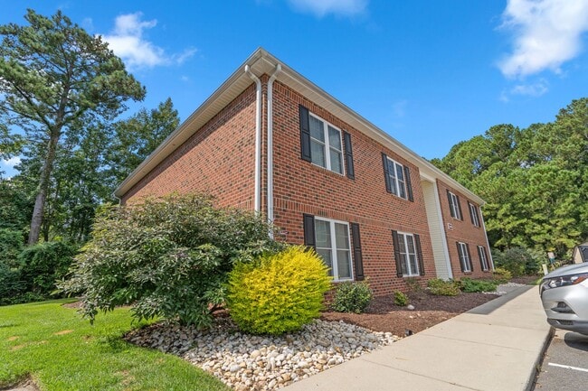 Building Photo - No Shenanigans, Just a Truly Remarkable Home with this gorgeous 1100 square foot 2bd/2ba pet frie...