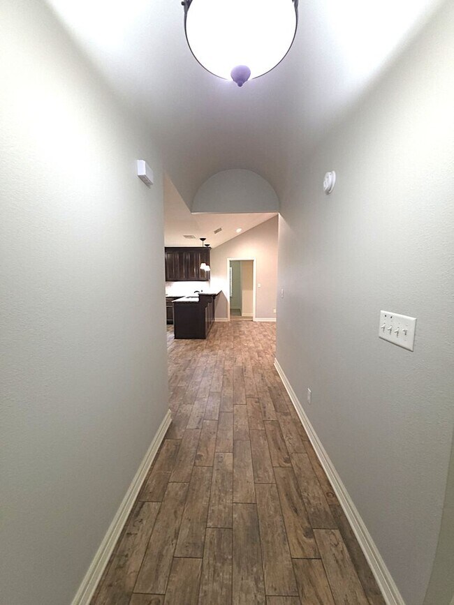 Building Photo - Ready to Move Into Your Dream Rental Home?