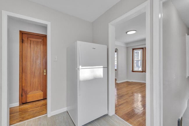 Building Photo - 11319 Tecumseh Ave