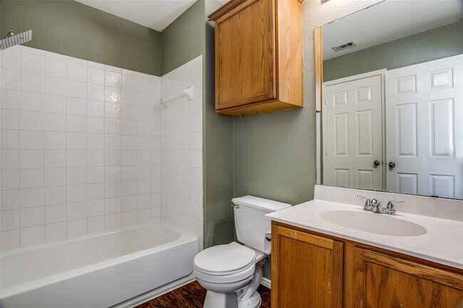 Building Photo - 317 Lava Bed Dr