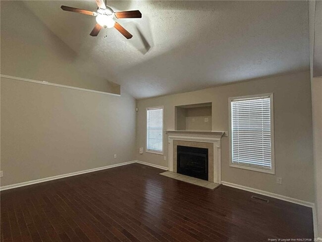 Building Photo - 5918 Lillytrotter Dr