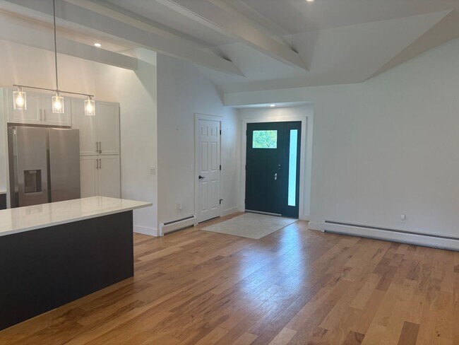 Building Photo - 73 Candlewood Dr