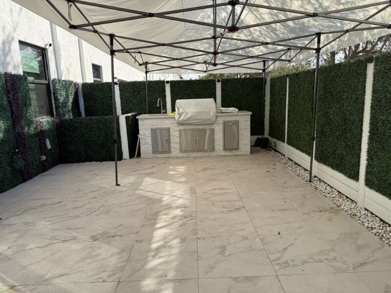 Building Photo - 10296 NW 88th St