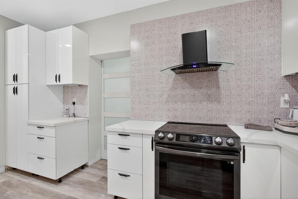 Building Photo - 11910 Glenmore Dr