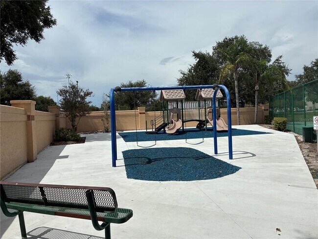 Building Photo - 7865 Sugar Bend Dr