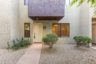 Building Photo - 3426 E Avalon Dr