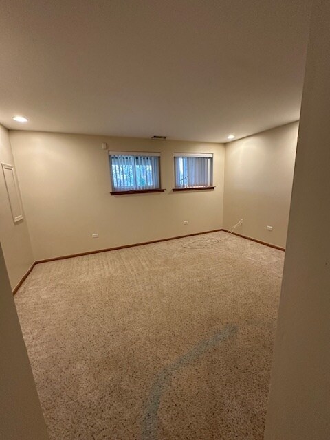 Building Photo - 26435 Spur Ct