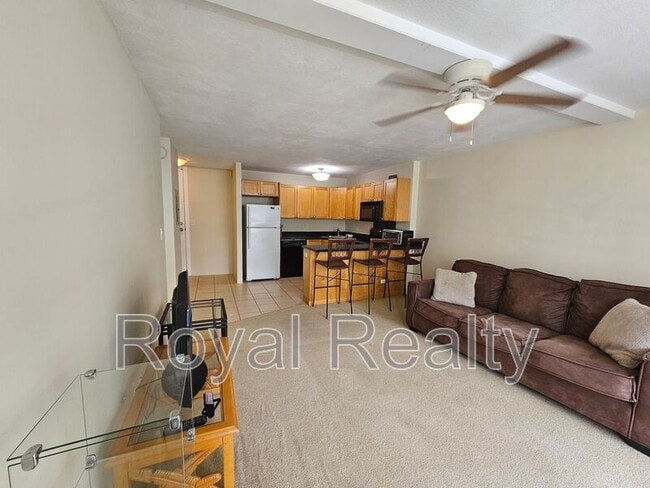 Building Photo - 430 Kaiolu St