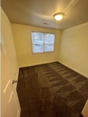 Building Photo - Cozy one bedroom, one bathroom condo available.