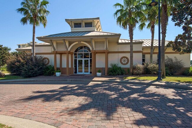 Building Photo - 14358 Beach Heather Ct