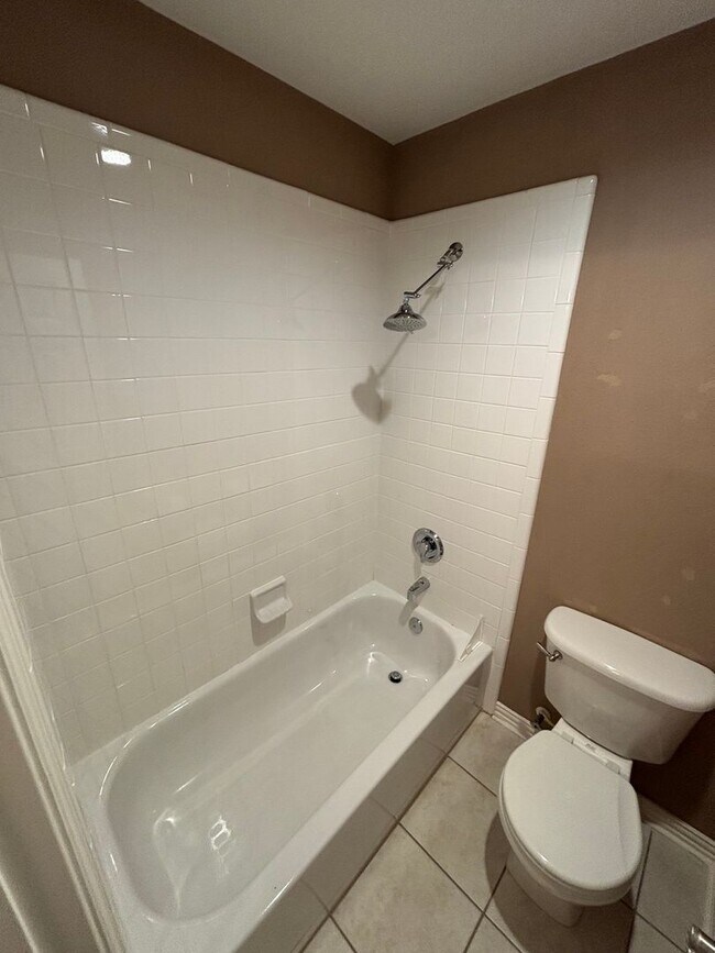 Building Photo - Great Flower Mound Location!
