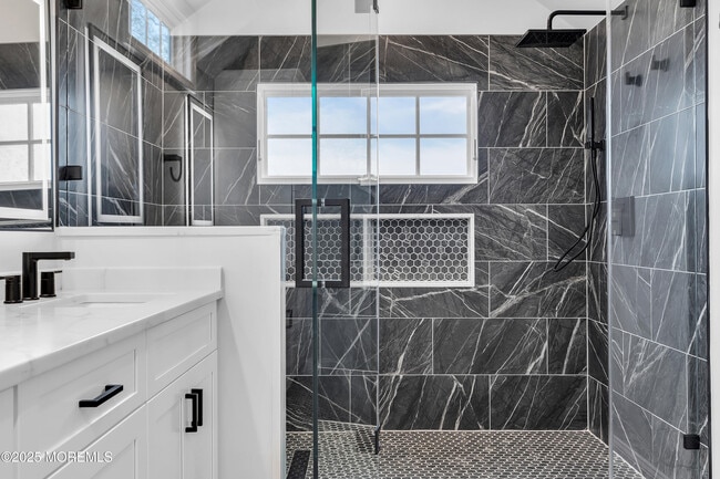 Building Photo - 20 Rosalie Ave