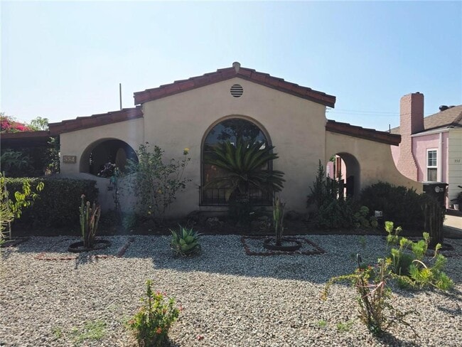 Building Photo - 554 Hawthorne St