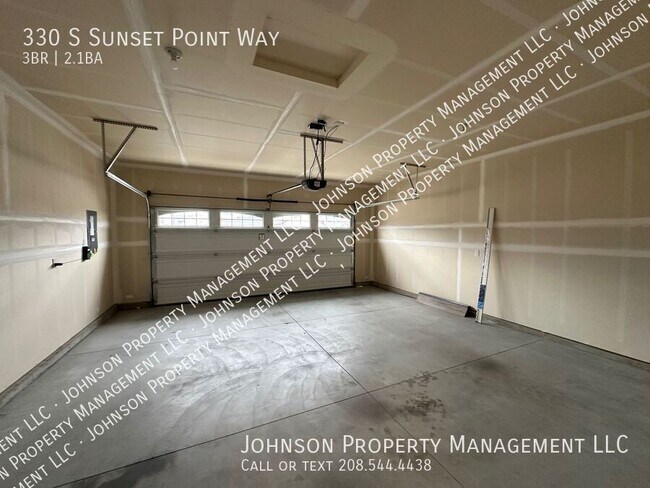 Building Photo - 330 S Sunset Point Way