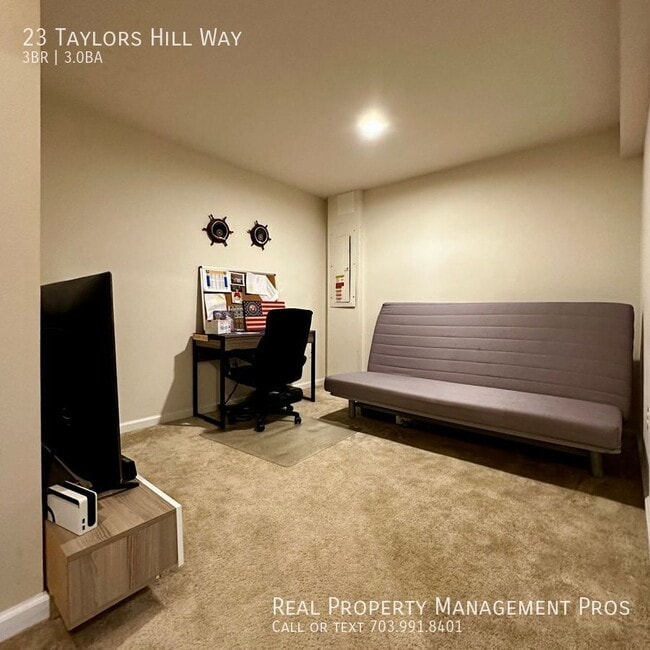 Building Photo - 23 Taylors Hl Wy
