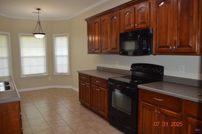 Building Photo - 206 Arelia Dr