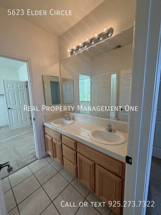 Building Photo - 5623 Elder Cir