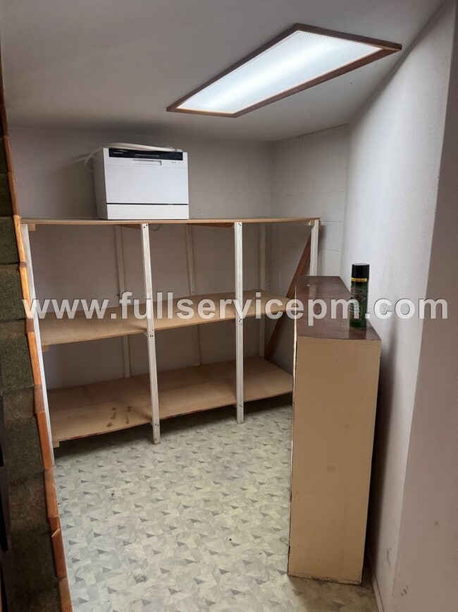 Building Photo - Lower basement studio unit in a house