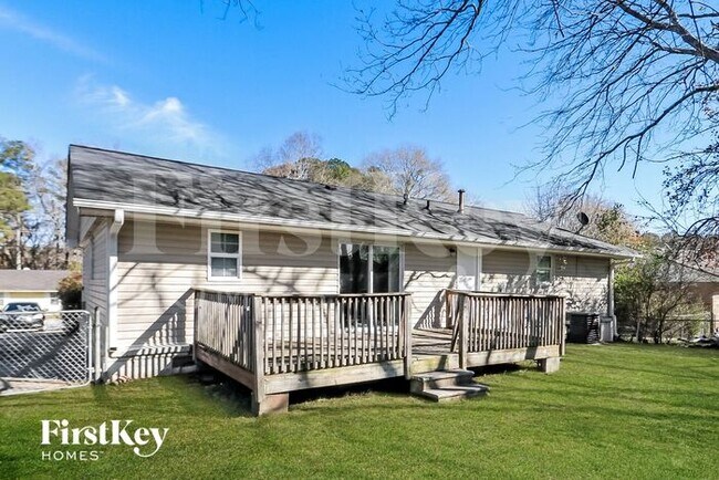 Building Photo - 143 Andover Dr