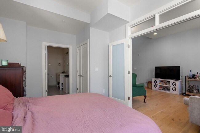 Building Photo - 3035 15th St NW